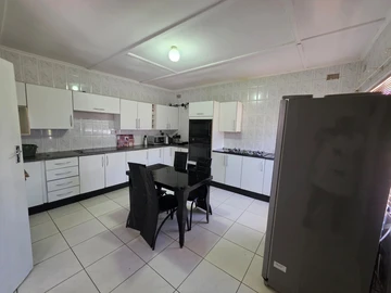 7 Bedroom House