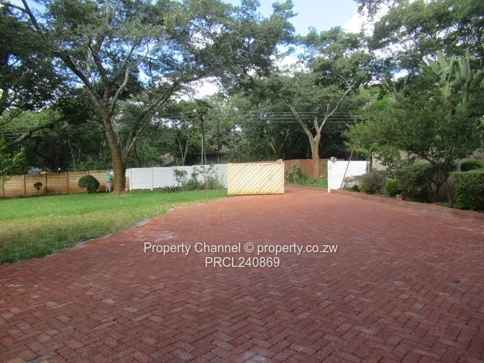 3 Bedroom apartment for rent in Chisispiti