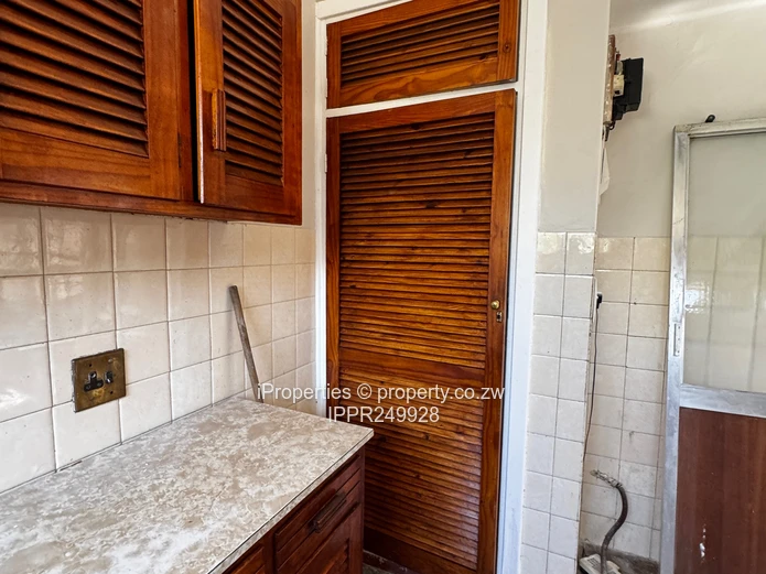 3-Bedroom Duplex with Private Garden 