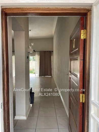 Apartment In A Gated Cluster Community (Sole Mandate)