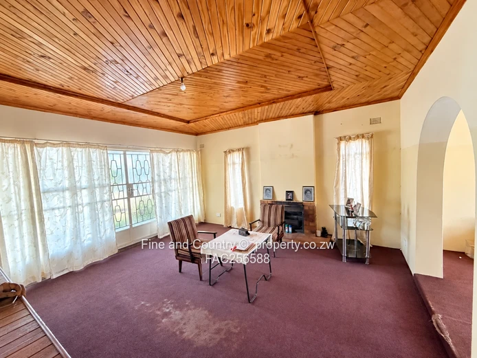 Family Home For Sale 