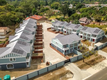 18 Unit Townhouse Complex