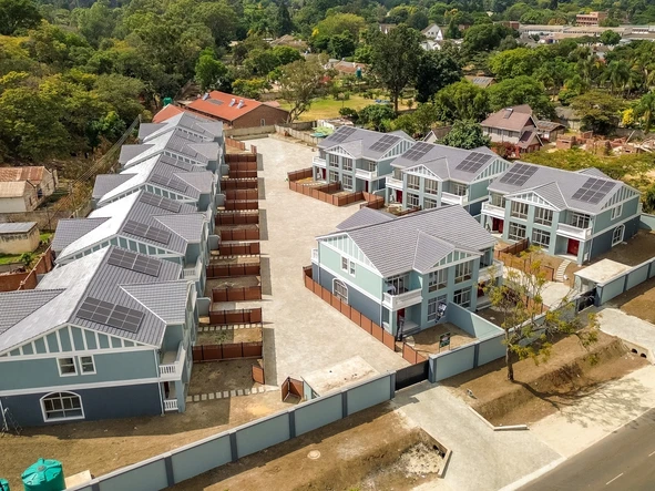18 Unit Townhouse Complex