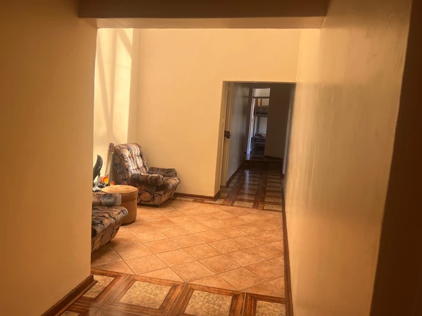 Farm & Agricultural Land