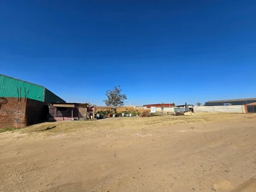 Commercial & Industrial Land