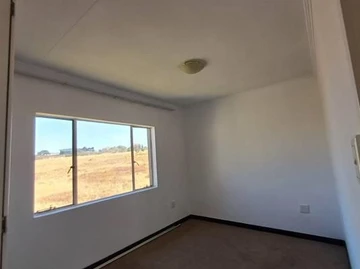 2 Bedroom Flat & Apartment