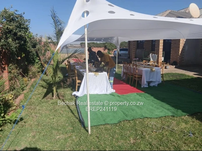 9-Bed Norton Home with Borehole and Garden