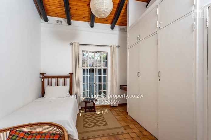 Fully Furnished 3 Bedroom Townhouse