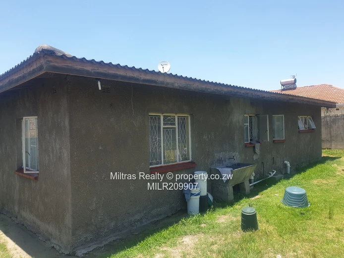 3-Bed Family Home in Zimre Park accepts fast mortgage (Sole Mandate)