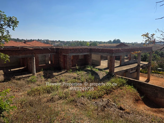 Unfinished split-level 4-bed with panoramic Brookview views (Sole Mandate)