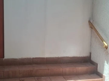 4 Bedroom Flat & Apartment