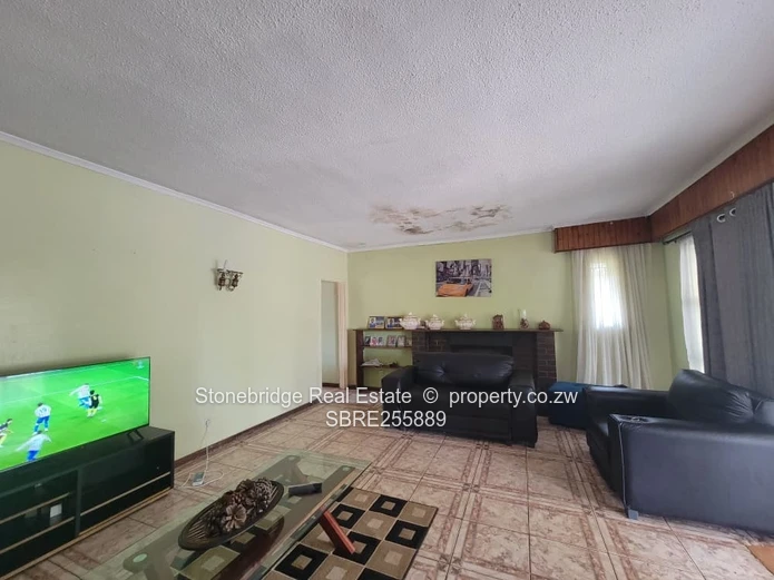 5 Bedroomed House in Kumalo For Sale