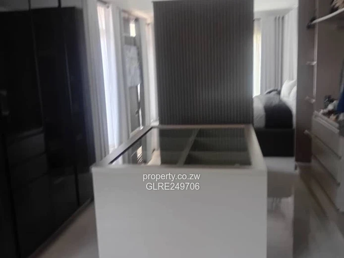 Gunhill Office 450m² — Garden, Garage, Borehole