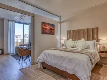 Flat & Apartment