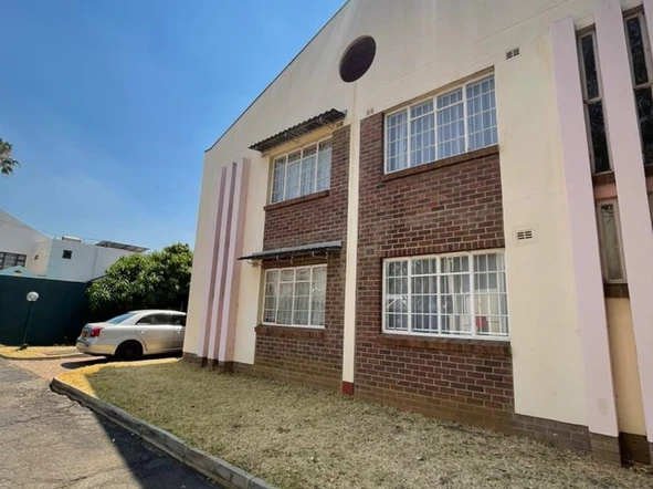 3 Bedroom Garden Flat