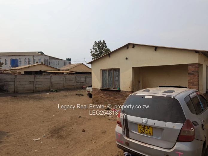 Walled Norton 2-Bed Bungalow on Main Road with Verandah (Sole Mandate)