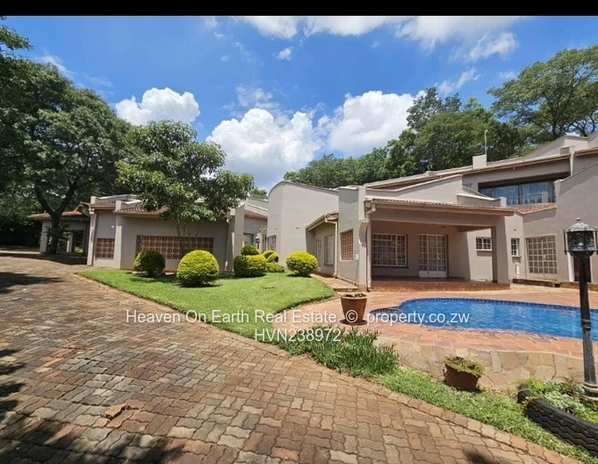 Fully furnished !! (Sole Mandate)