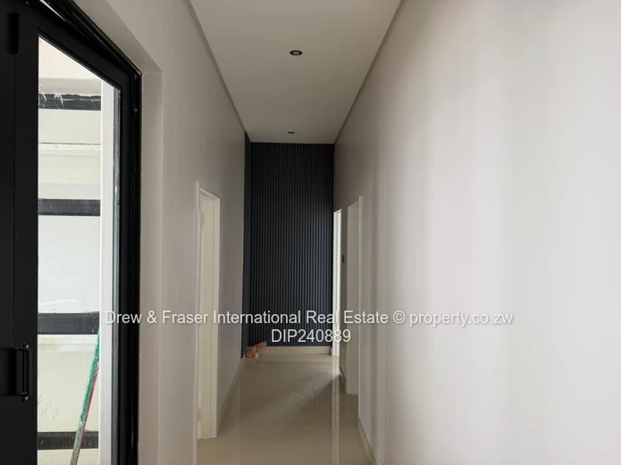 Newly built 4 beds all ensuite house for sale in Arlington East $250k