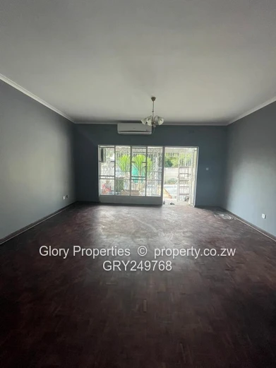 Chadcombe Flat To Let  (Sole Mandate)