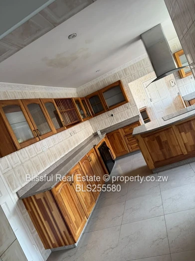 4 bedroom house for rent in waterfalls parktown
