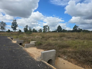 Stands & Residential Land