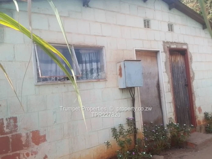 Mufakose Starter Home For Sale