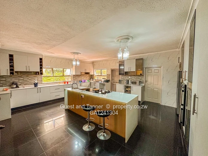 5 Bedroomed House For Sale In Gletwin Park