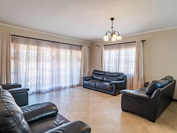 3 Bedroom Garden Flat