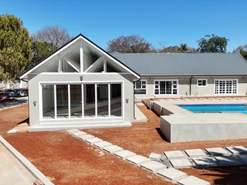 5 Bedroom House