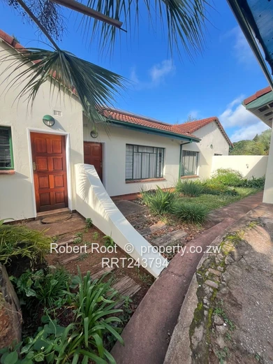 3 bed townhouse in Rhodesville 