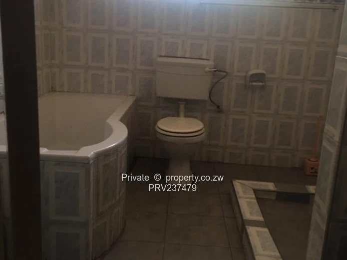 Waterfalls Uplands 5 Bedroomed house to Rent