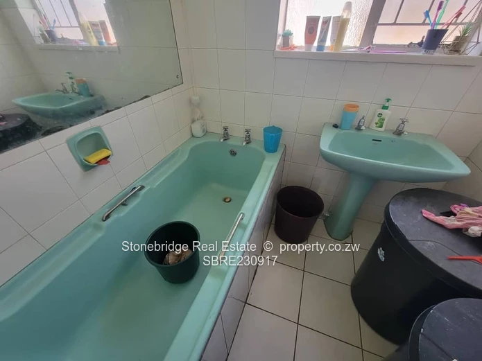 3 Bedroom semi- detached house in Paddonhurst for sale