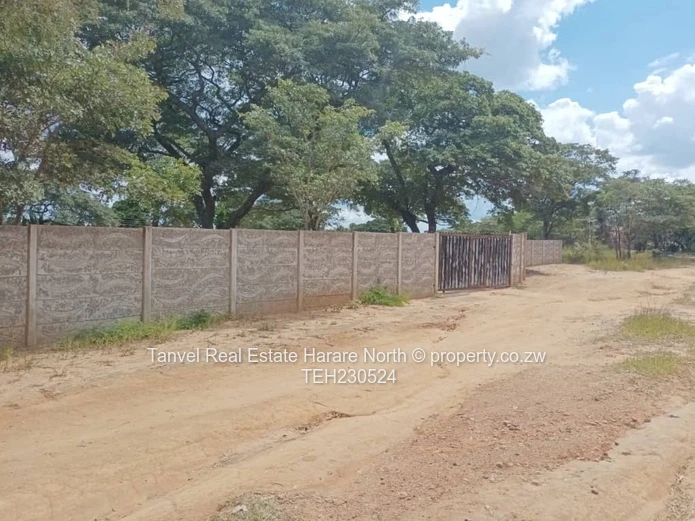 Cottage with five rooms in the upmarket Ruzawi,Marondera on 3326sqm. Council cession.80k