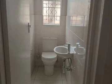 3 Bedroom Garden Flat
