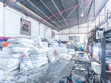 Warehouse & Factory