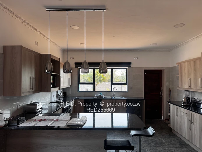 3-Bedroom House To Rent in Burnside