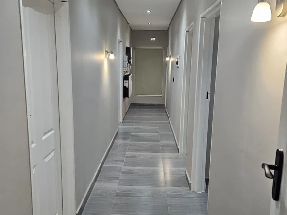 3 Bedroom Flat & Apartment