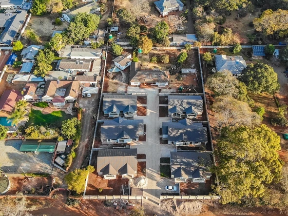 4 Unit Townhouse Complex
