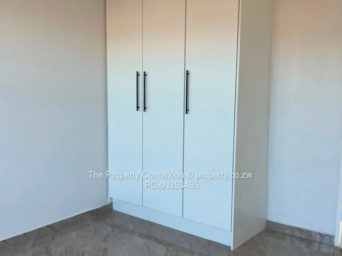 Modern 3-Bedroom Executive Apartment in Tynwald – Prestigious Gated Community