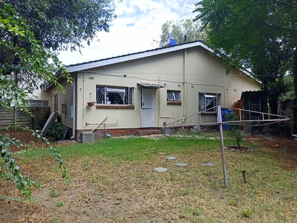 3 Bedroom Garden Flat