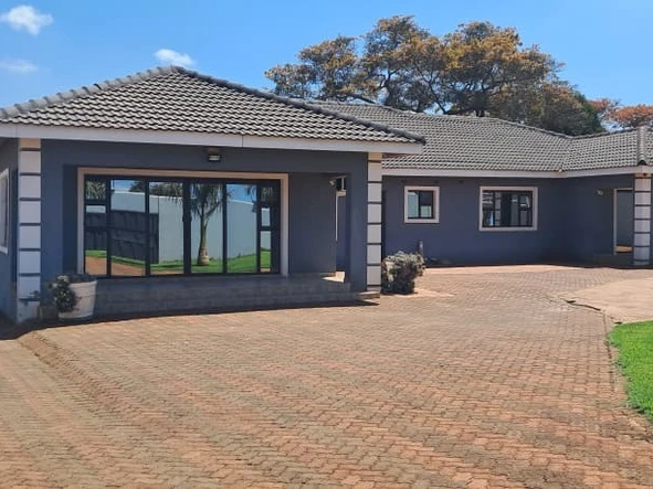 5 Bedroom House