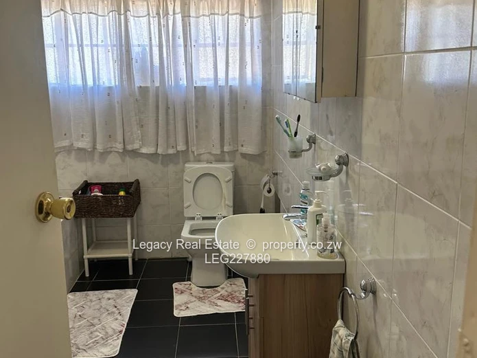 Glen Lorne house for sale