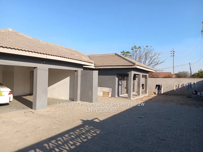 Modern  House For Sale in Zimre Park 