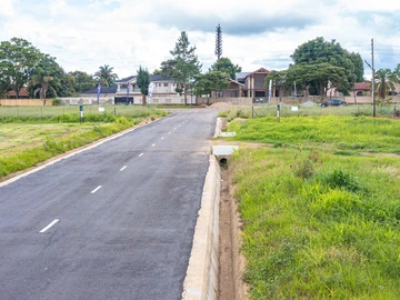 Commercial & Industrial Land