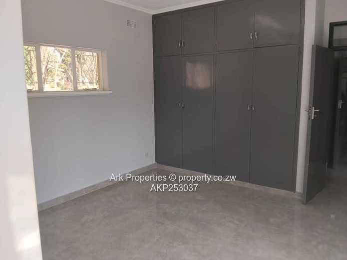 Offices to rent in Chisipite