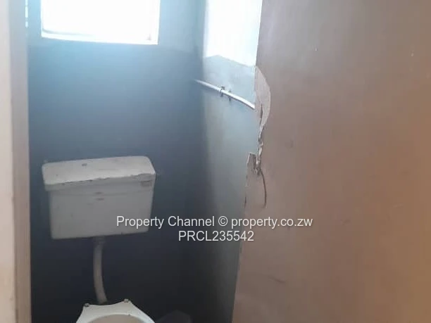 24-Hour Bottle Store – Unit N, Chitungwiza