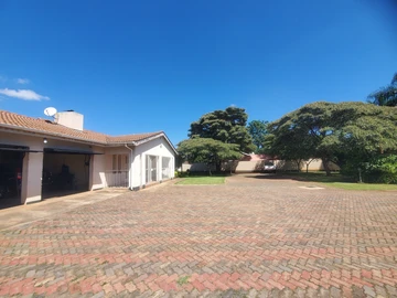 Potential for a lucrative boarding house!