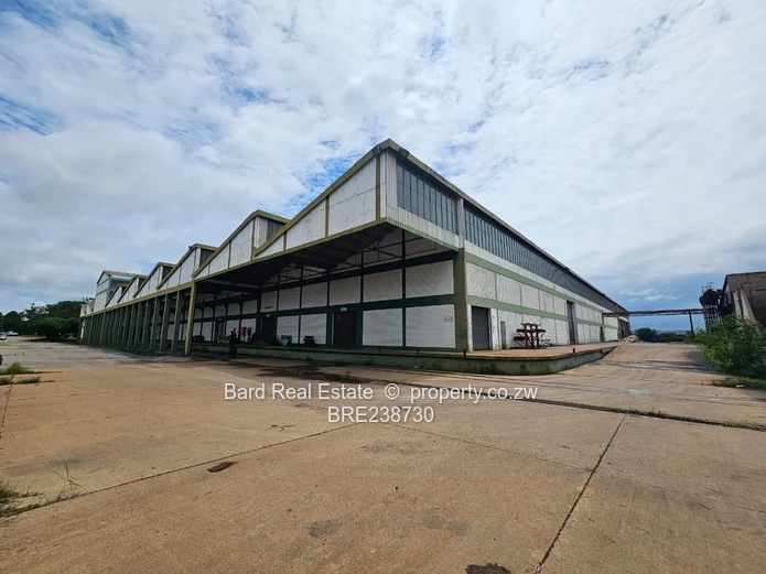 Kadoma Factory & Warehouse — 3,500m² on 69,175m², Loading Bays