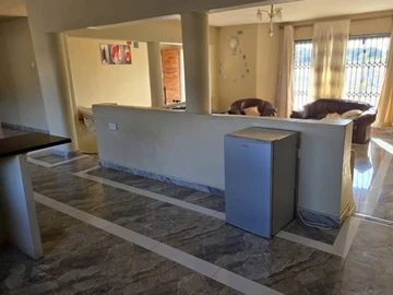 Farm & Agricultural Land