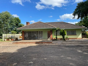 Your Somerton Home Awaits!